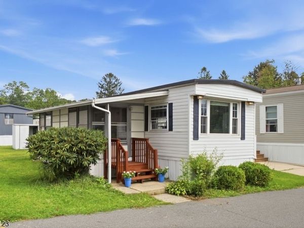 195 W Main St, Unit J, Chester, NJ 07930