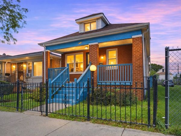 9516 S Yale Avenue , Chicago, IL 60628