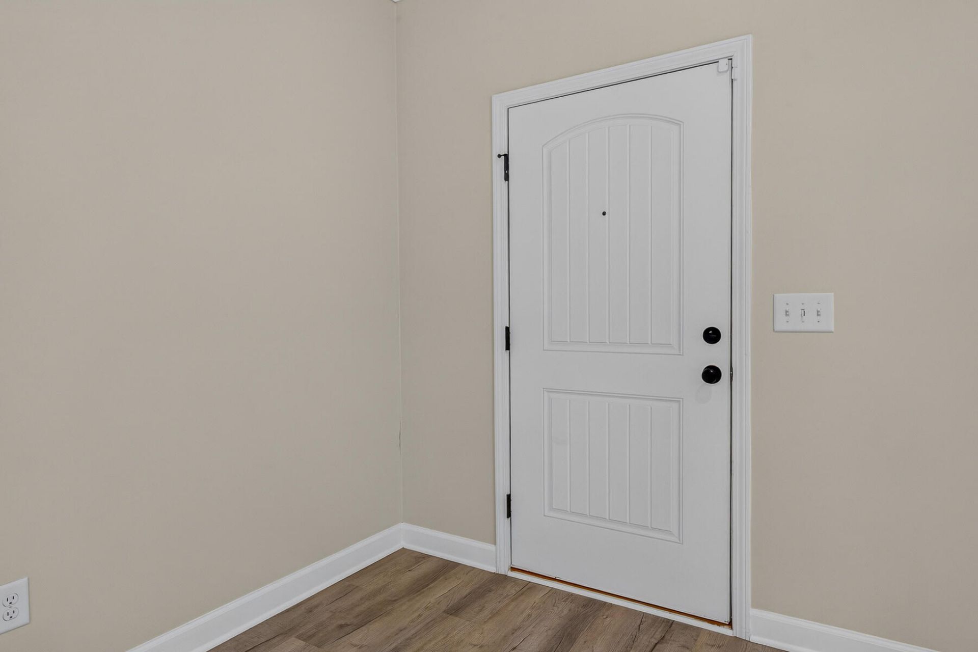 1690 Emmets Road Photo 7