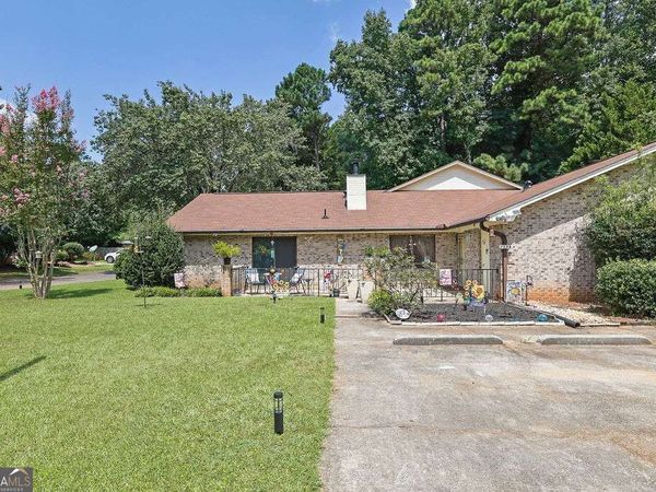 1238 Shannon Way SW, Marietta, GA 30008