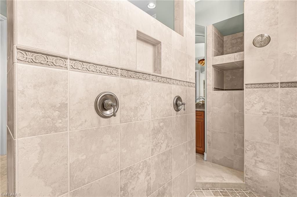 9006 Shenendoah Cir, Naples, FL 34113 Photo