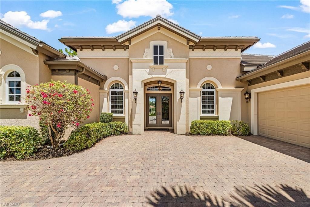 9006 Shenendoah Cir, Naples, FL 34113 Photo