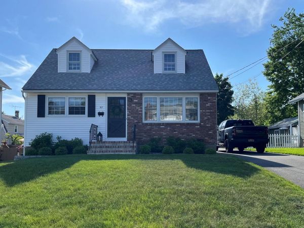 57 Riverside Drive , Suffern, NY 10901