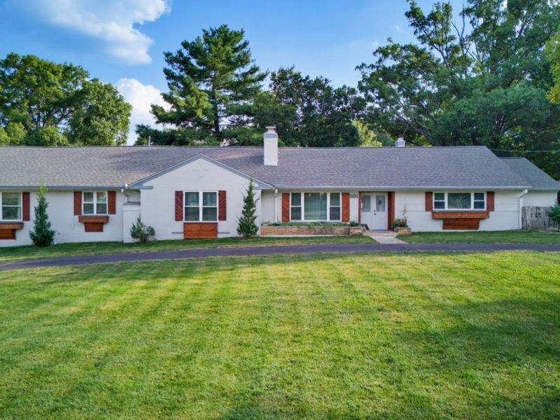 3575 Sorrento Drive, Amberley, OH 45236 Photo 2