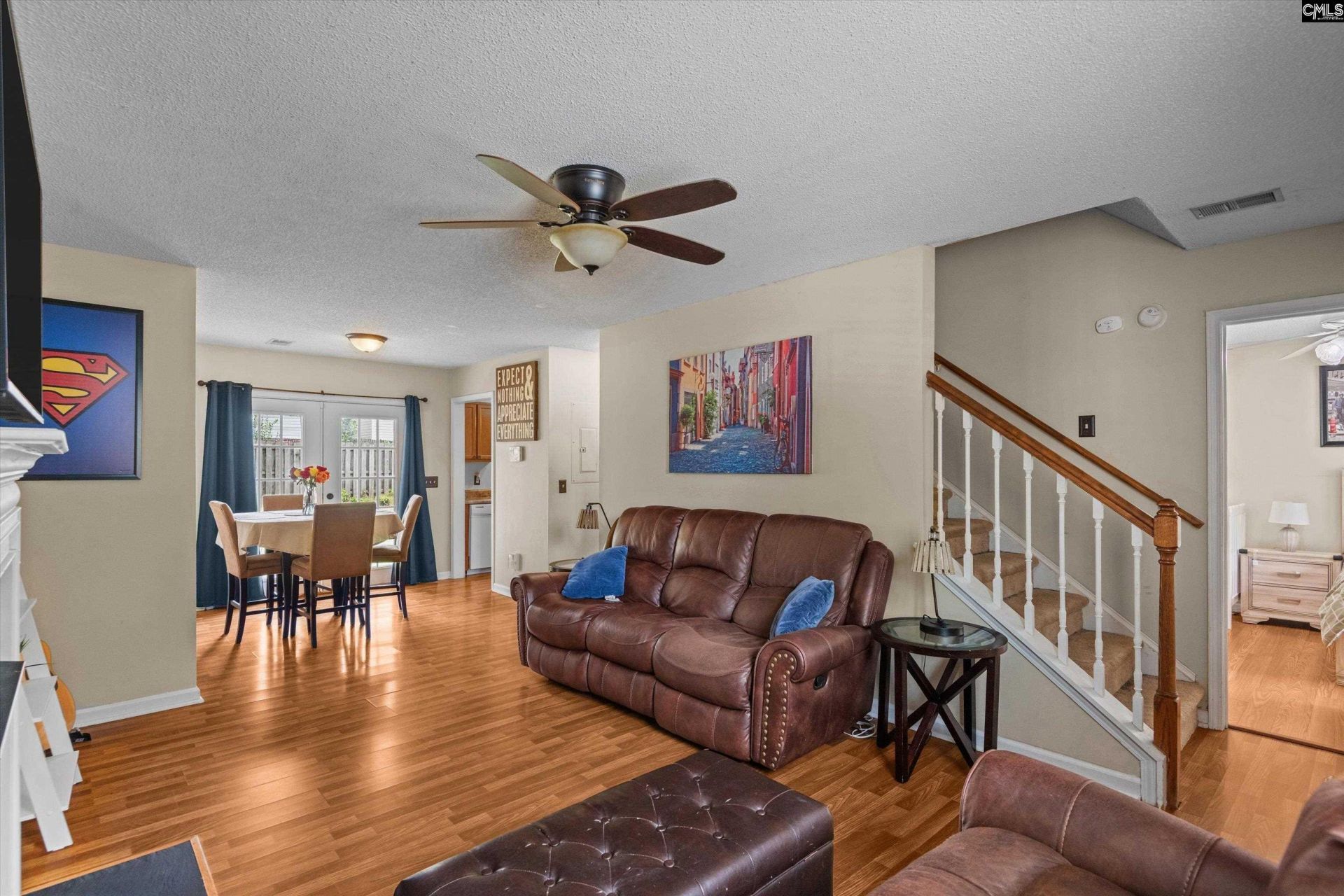 218 Village Walk Photo 11