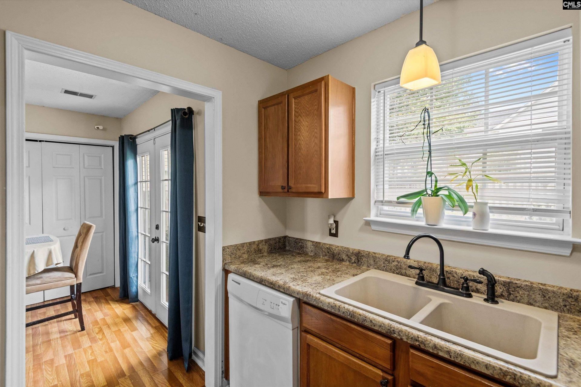 218 Village Walk Photo 16