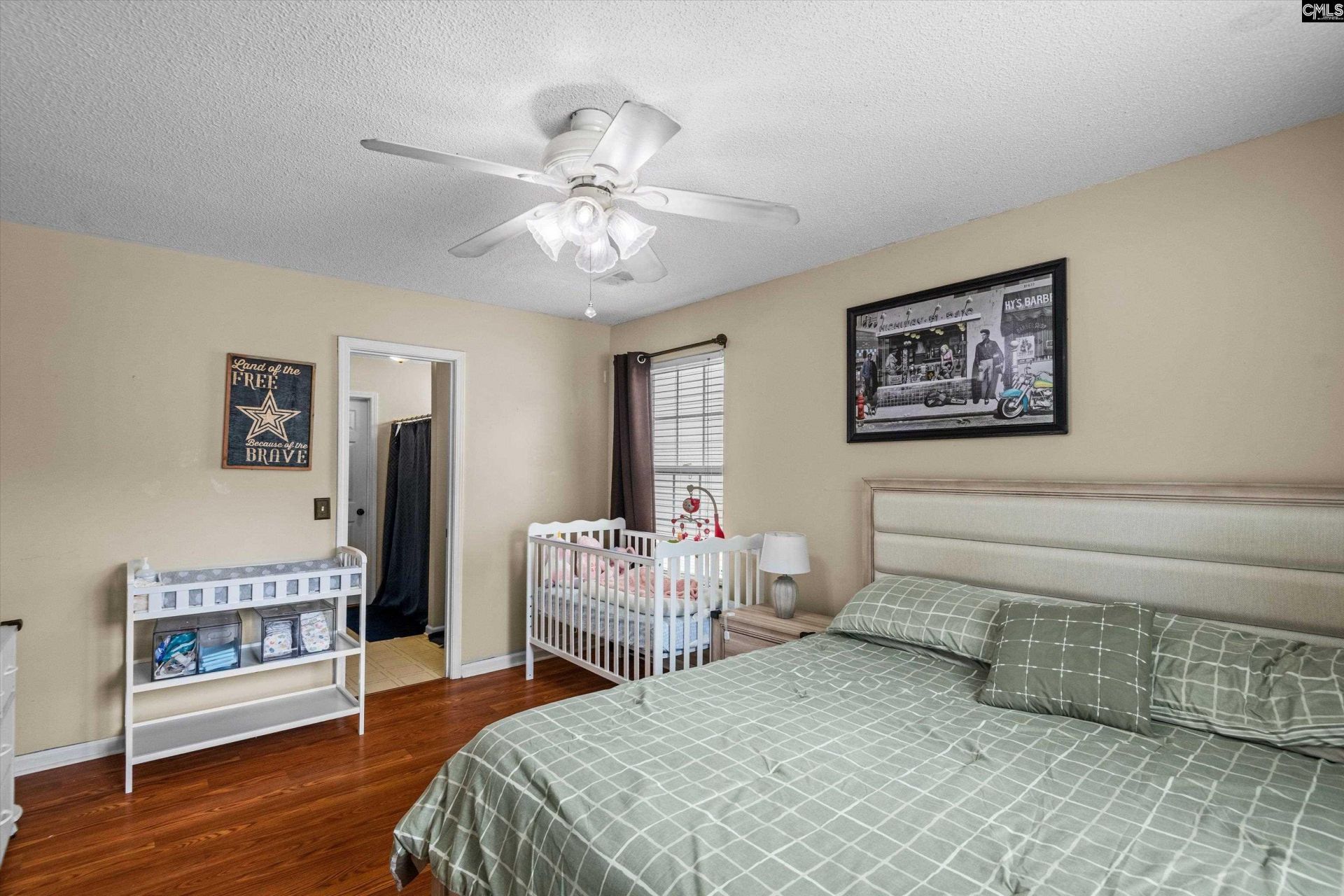 218 Village Walk Photo 19