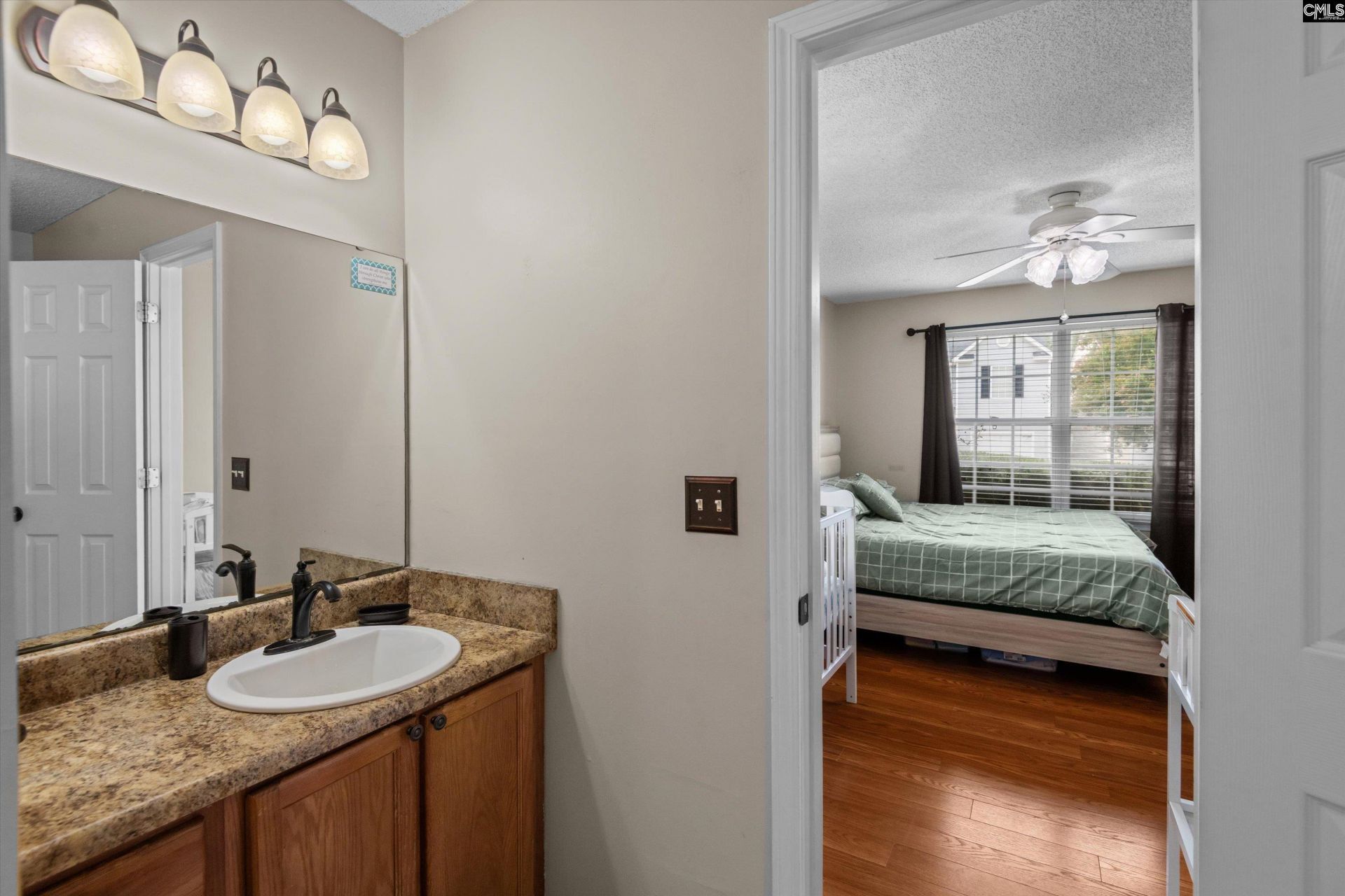 218 Village Walk Photo 21