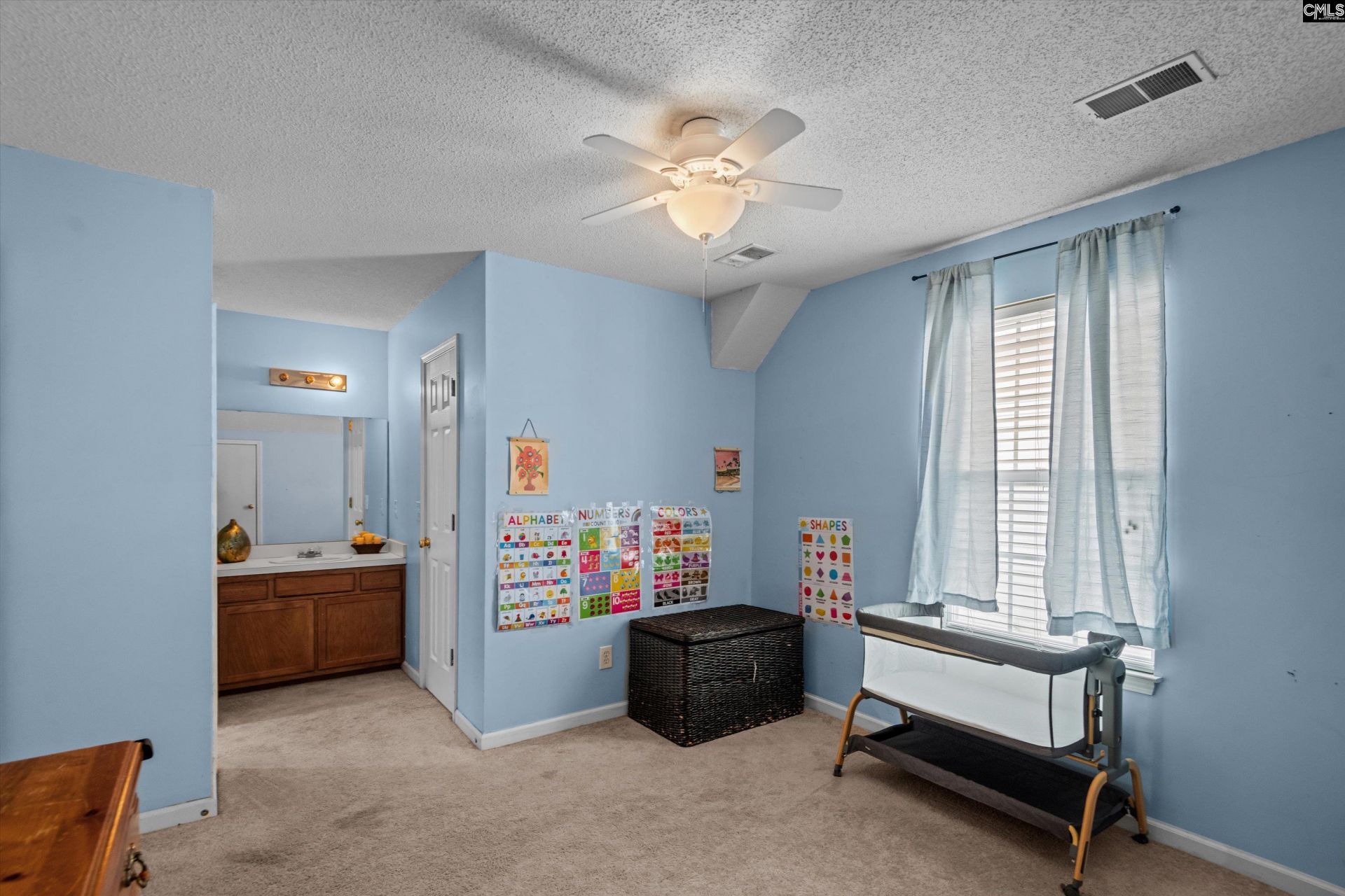 218 Village Walk Photo 26
