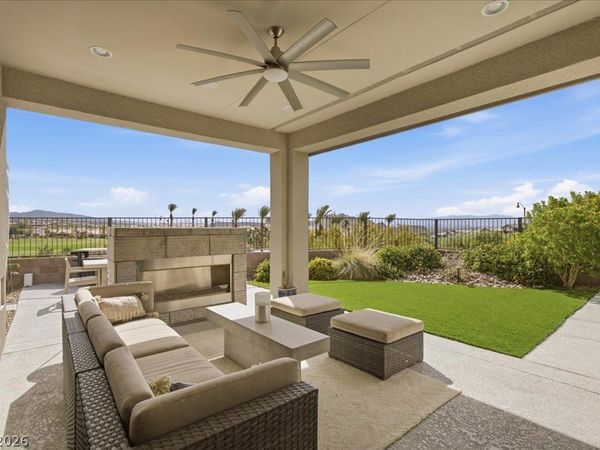 4 Strada Caruso , Henderson, NV 89011