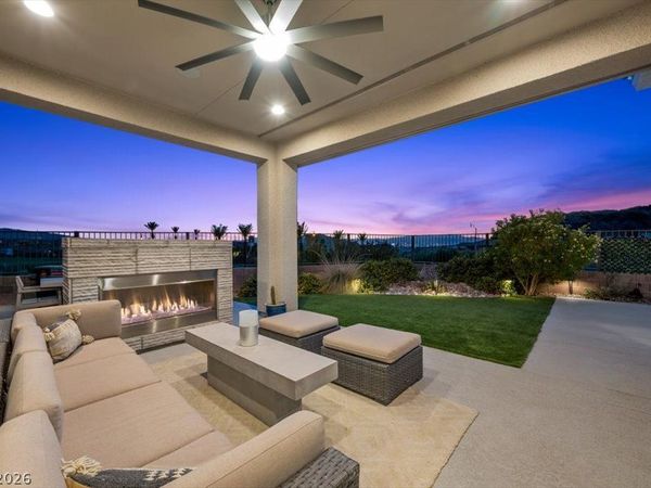 4 Strada Caruso , Henderson, NV 89011