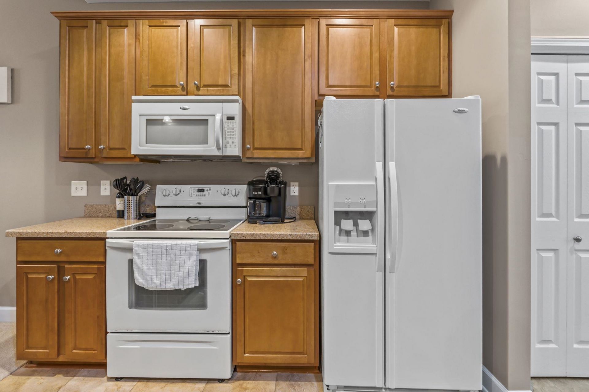 400 Rock Bed Ct. Photo 10