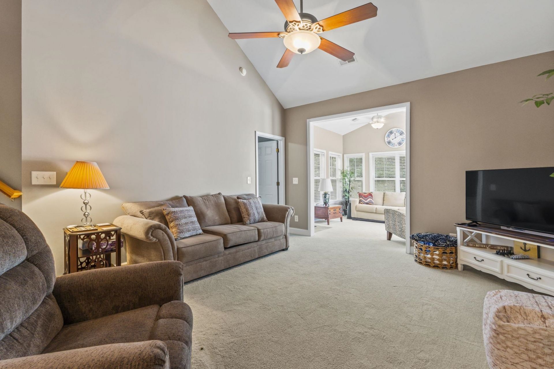 400 Rock Bed Ct. Photo 16