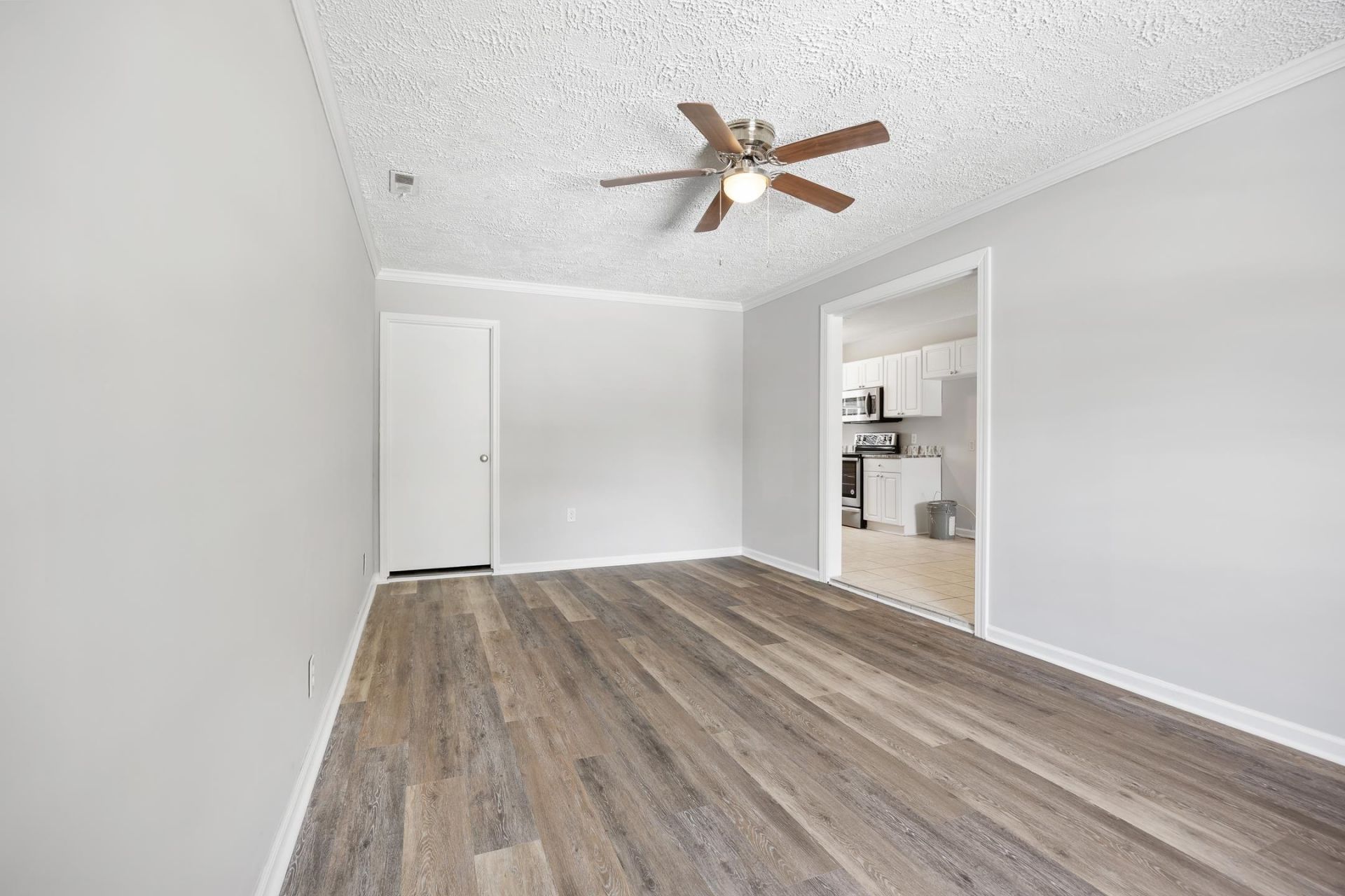 7515 Sandy Pines Ln. Photo 14