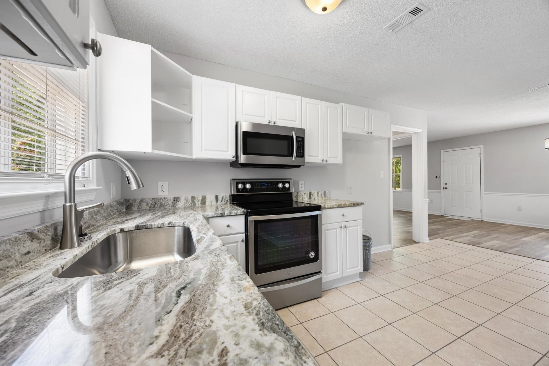 7515 Sandy Pines Ln. Photo 17