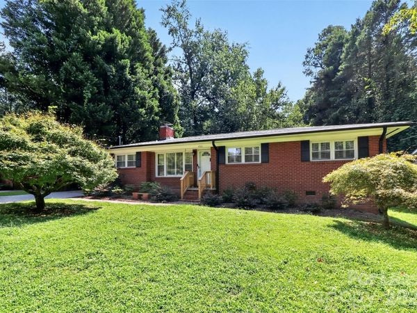 4920 Raymond Place, Charlotte, NC 28205