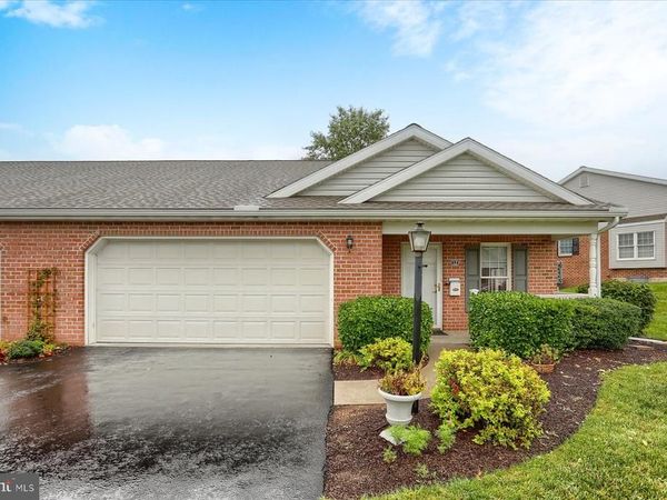 12 CREEK BANK DRIVE , MECHANICSBURG, PA 17050