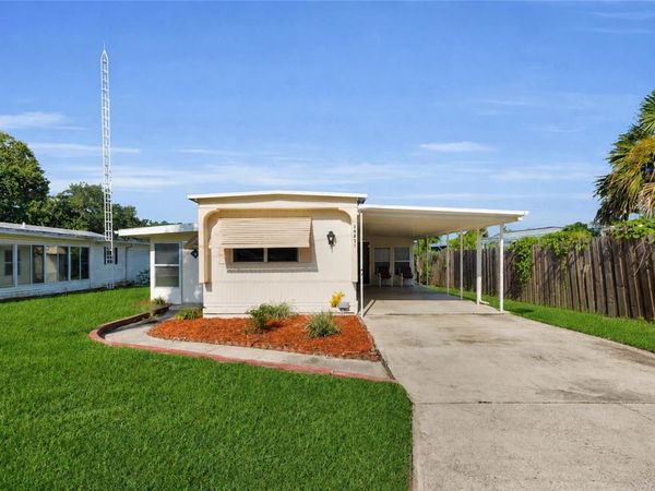 24631 PALMETTO DRIVE, LEESBURG, FL 34748