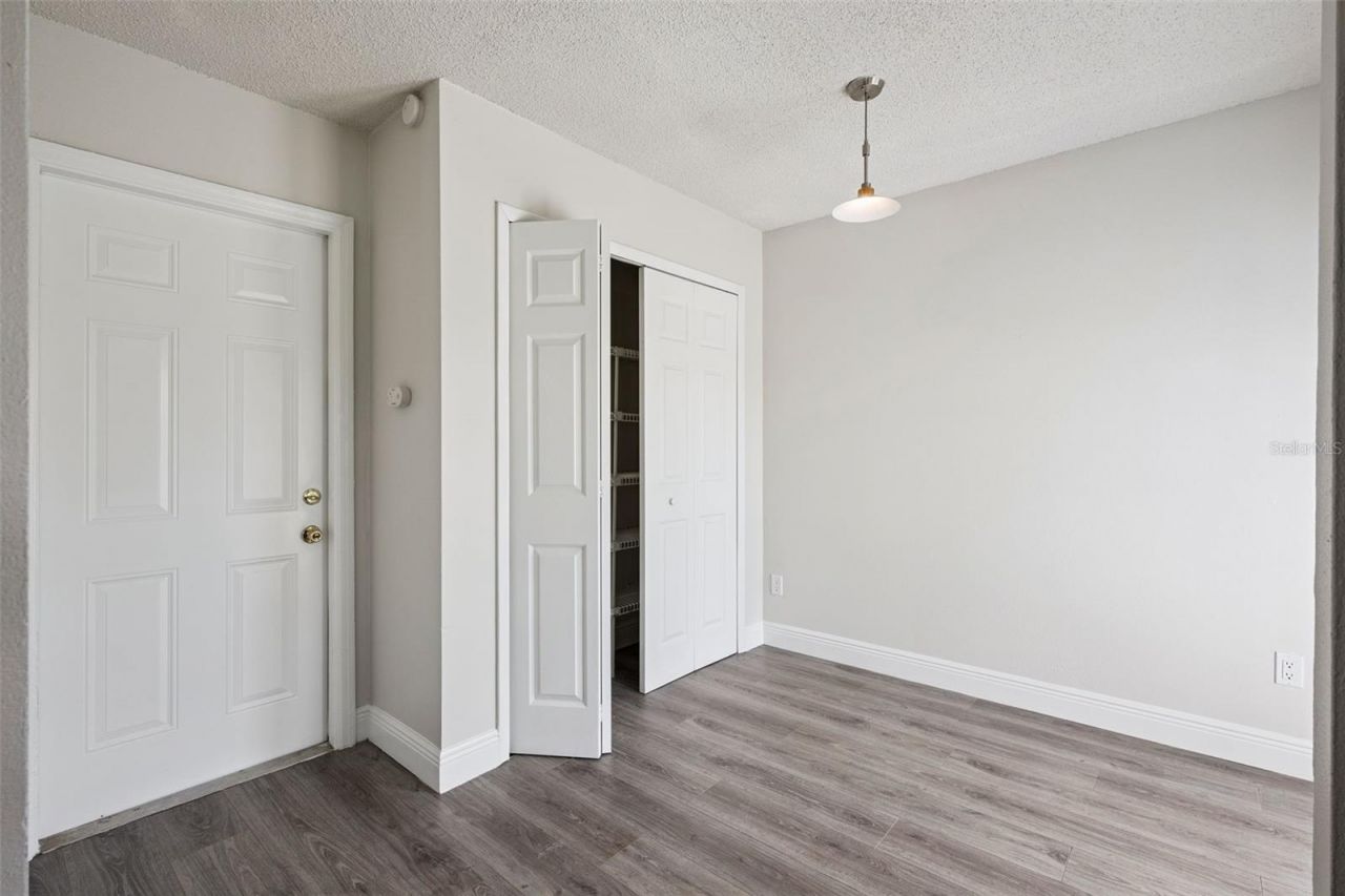 9816 Surrey Ridge Road, Orlando, FL 32825 Photo