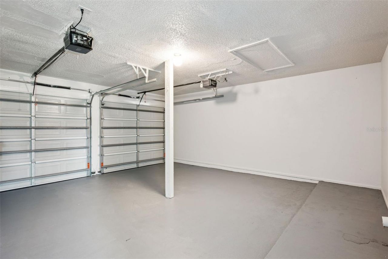9816 Surrey Ridge Road, Orlando, FL 32825 Photo