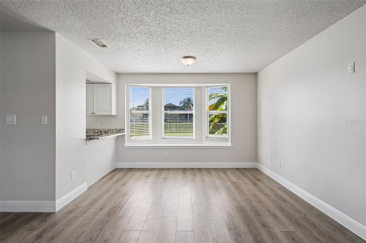 9816 Surrey Ridge Road, Orlando, FL 32825 Photo