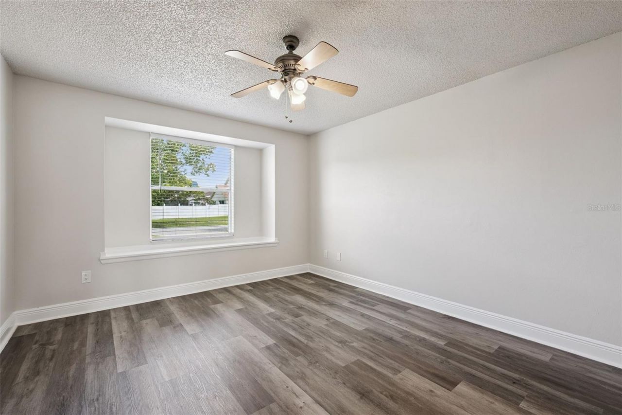 9816 Surrey Ridge Road, Orlando, FL 32825 Photo
