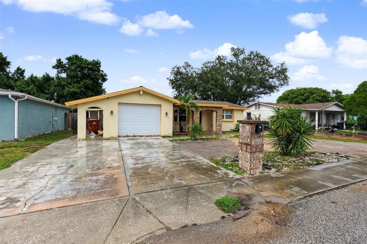 7041 Westcott Drive, Port Richey, FL 34668 Photo