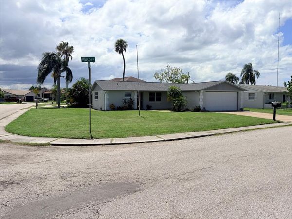 HOLIDAY, FL 34691