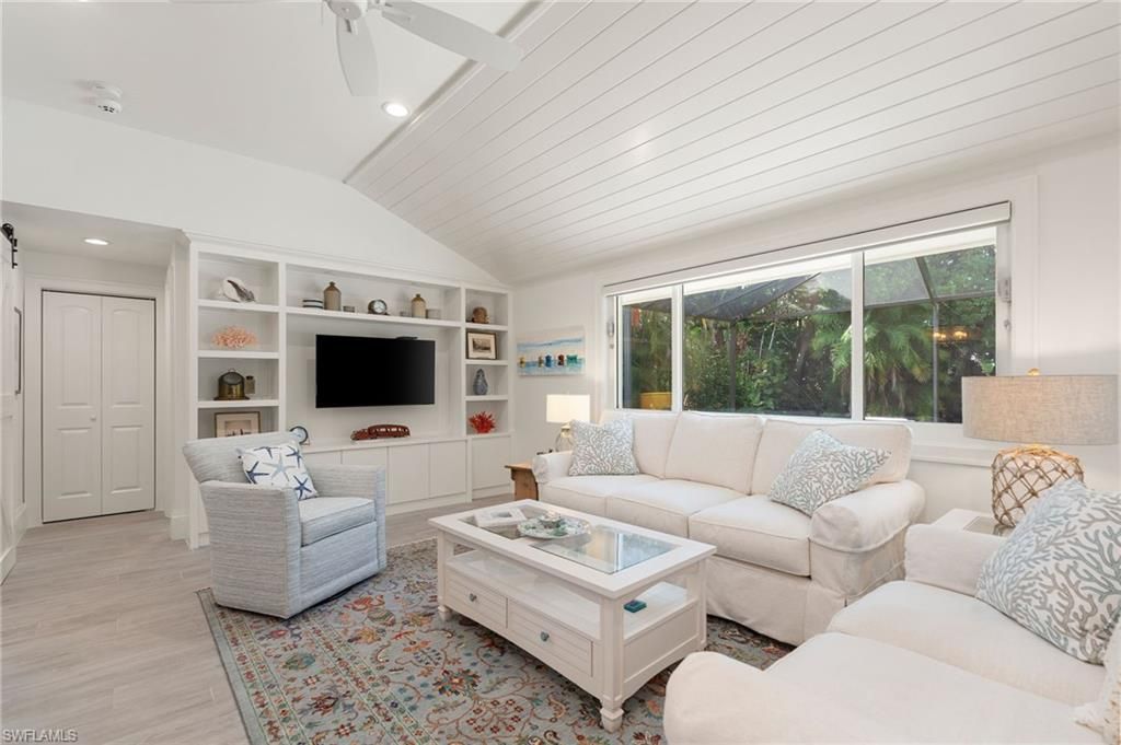 571 Neapolitan Ln , Naples, FL 34103 Photo