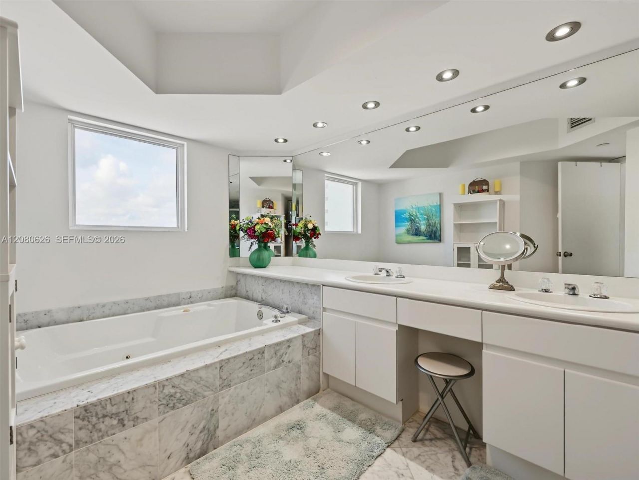 16445 Collins Ave, Unit 828, Sunny Isles Beach, FL 33160 Photo