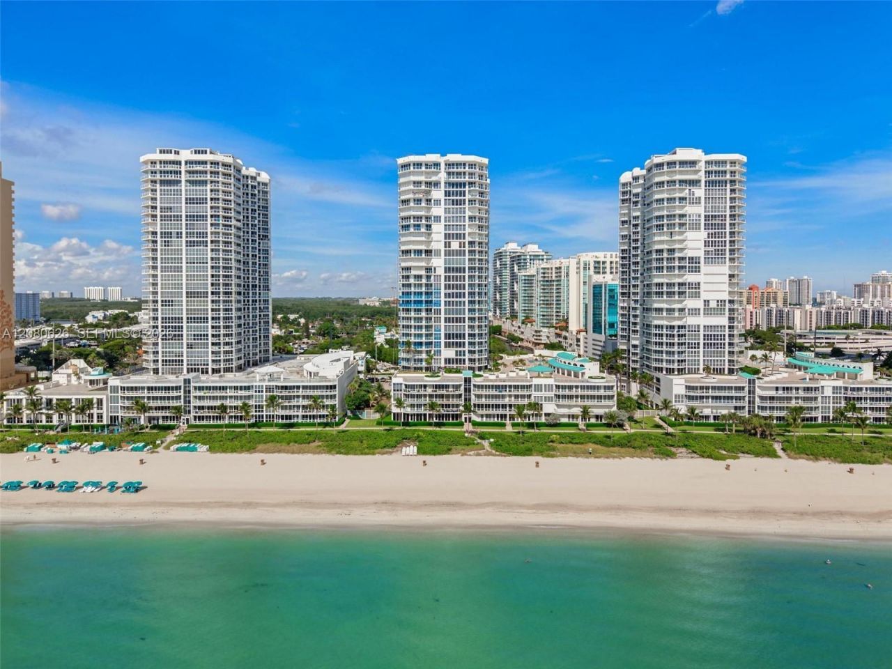 16445 Collins Ave, Unit 828, Sunny Isles Beach, FL 33160 Photo
