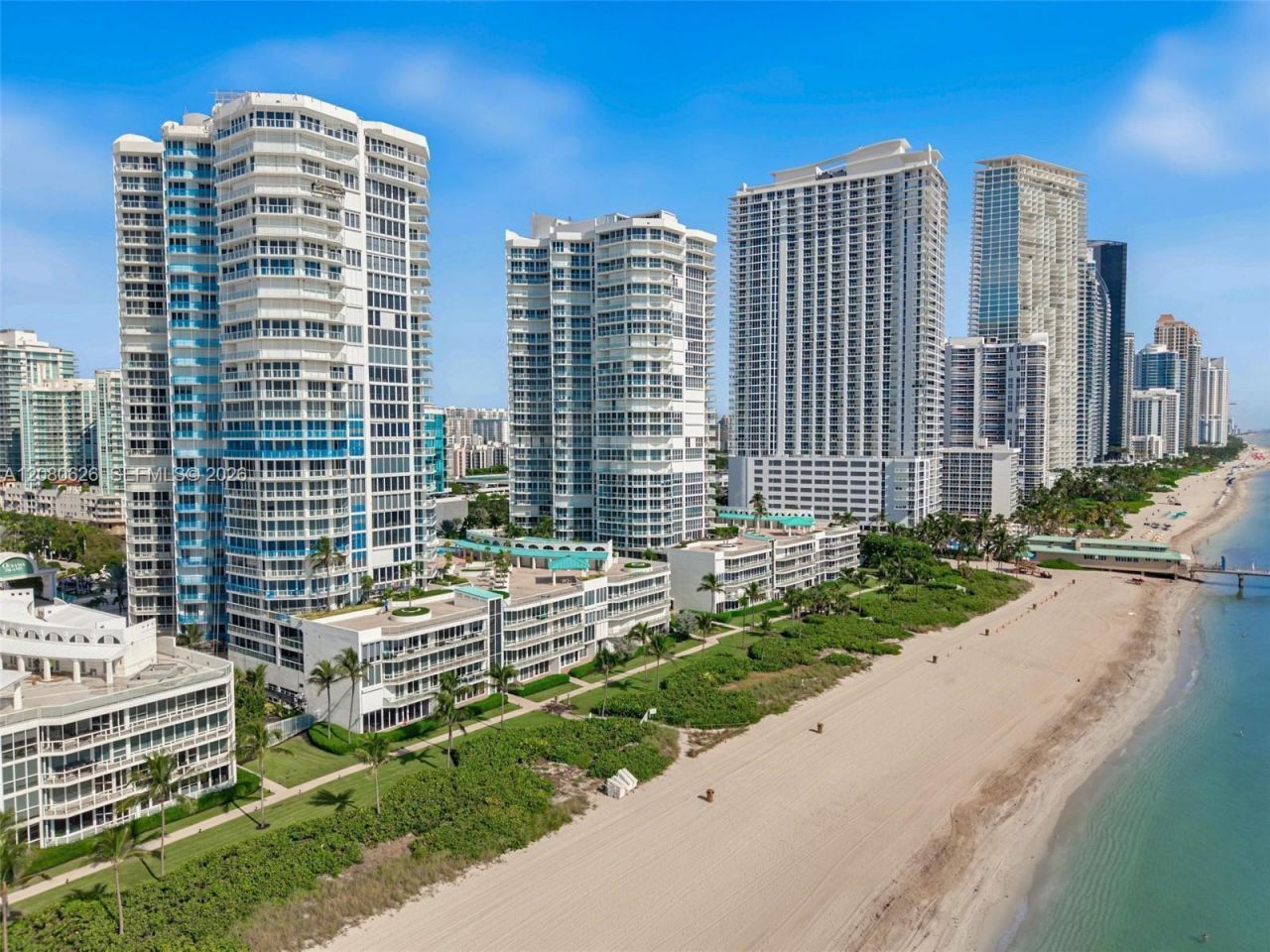 16445 Collins Ave, Unit 828, Sunny Isles Beach, FL 33160 Photo