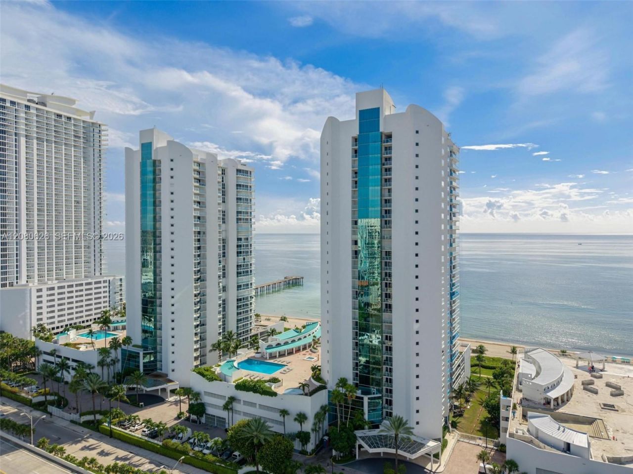 16445 Collins Ave, Unit 828, Sunny Isles Beach, FL 33160 Photo