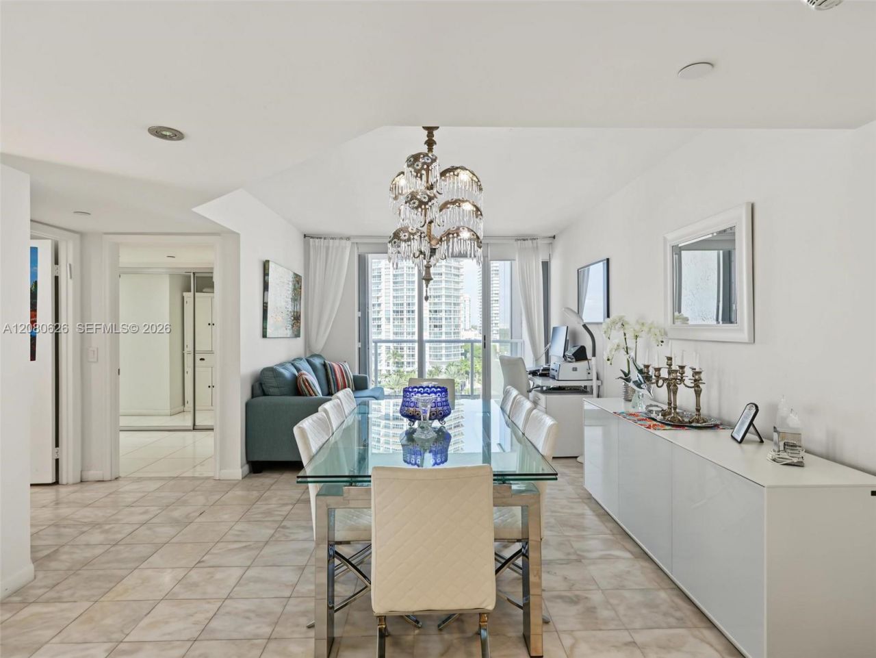 16445 Collins Ave, Unit 828, Sunny Isles Beach, FL 33160 Photo