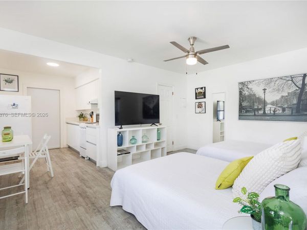 471 NE 37th St, Unit 1, Miami, FL 33137