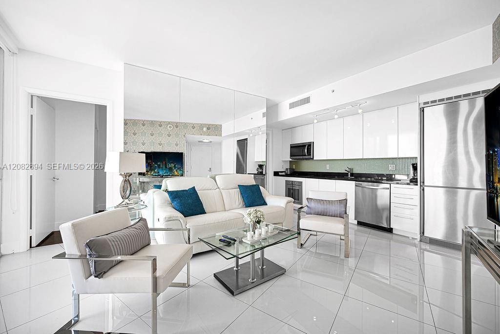 92 SW 3rd St, Unit 4806, Miami, FL 33130 Photo