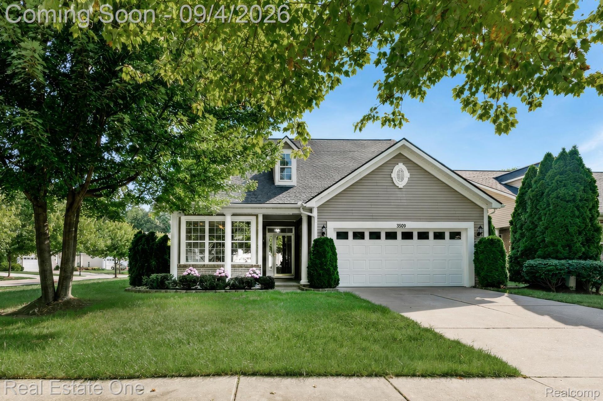3509 Riverside Drive, Auburn Hills, Mi 48326 Main Photo