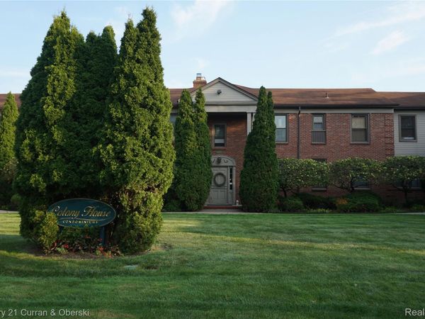 22671 Garrison Street , Unit 107, Dearborn, Mi 48124
