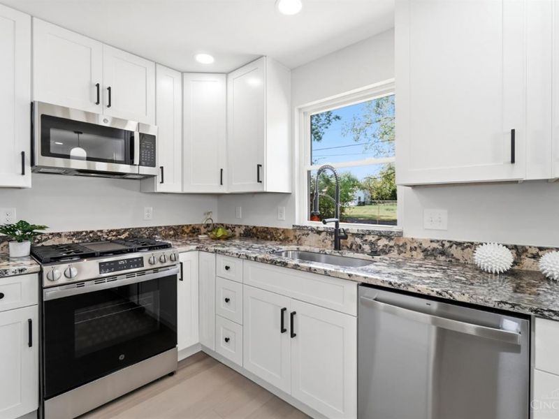 8810 Pine Road, Sycamore Township, OH 45242 Photo 13