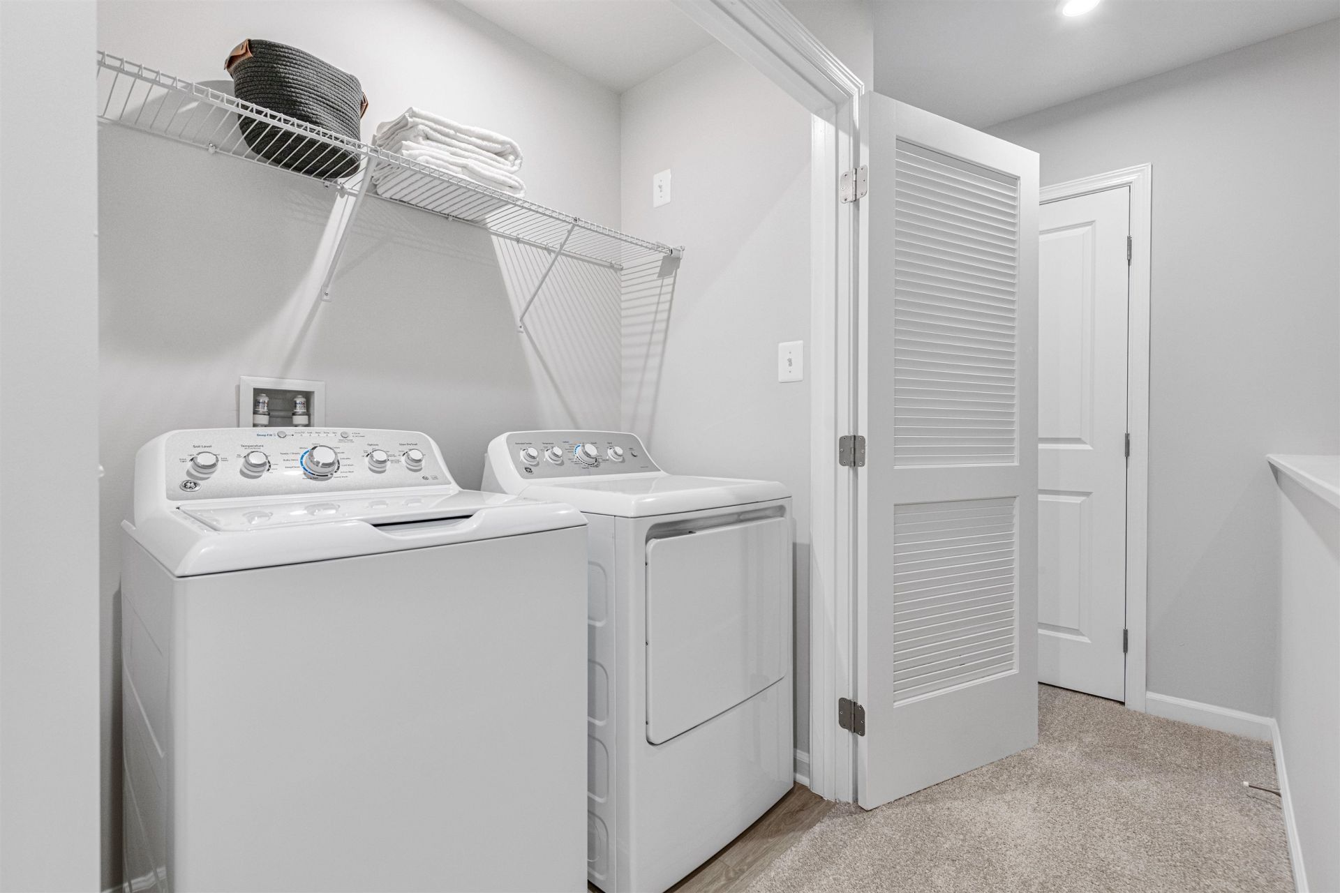 5005 Chestnut Meadows Way  Photo 10