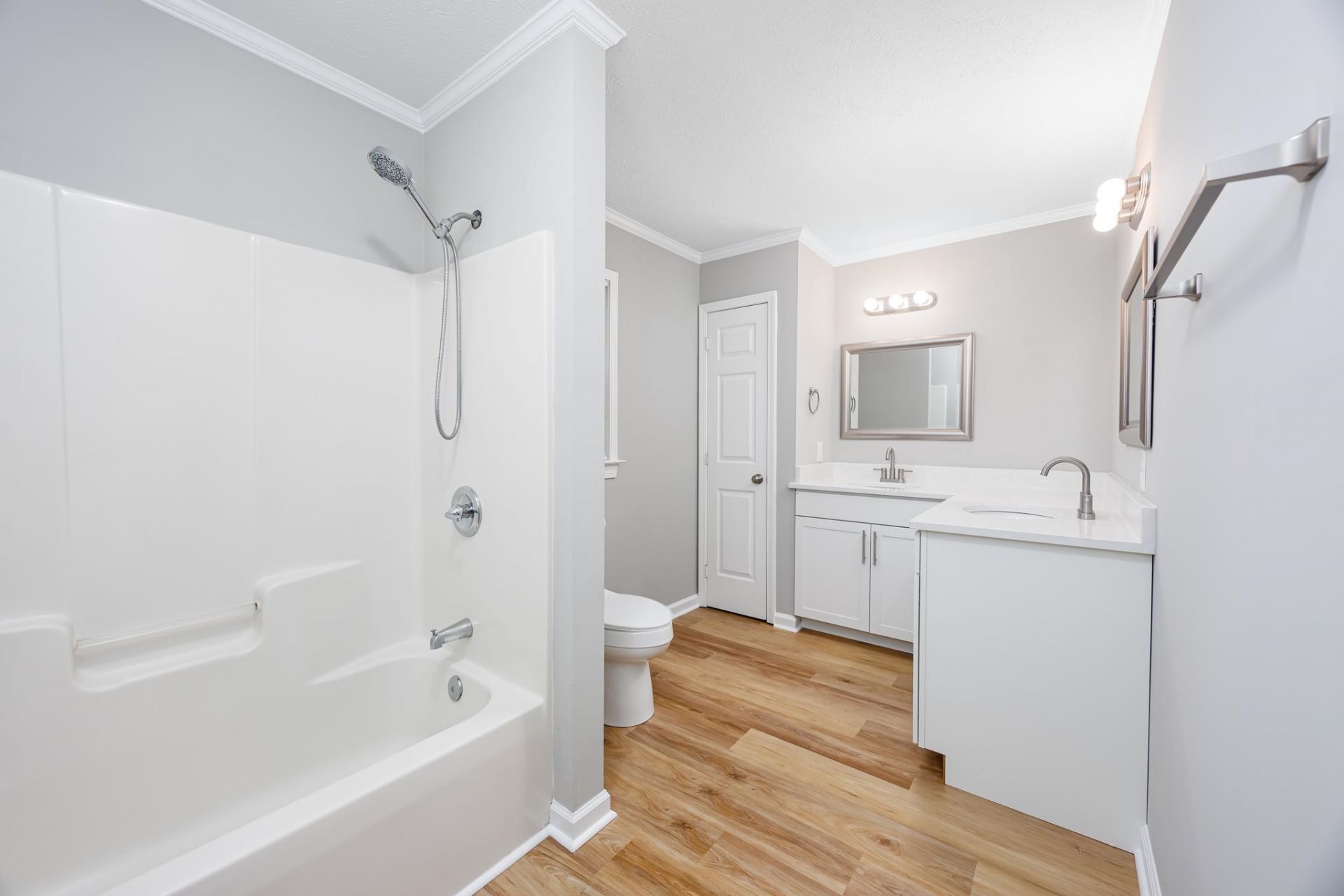 507 Forestbrook Dr. Photo 17