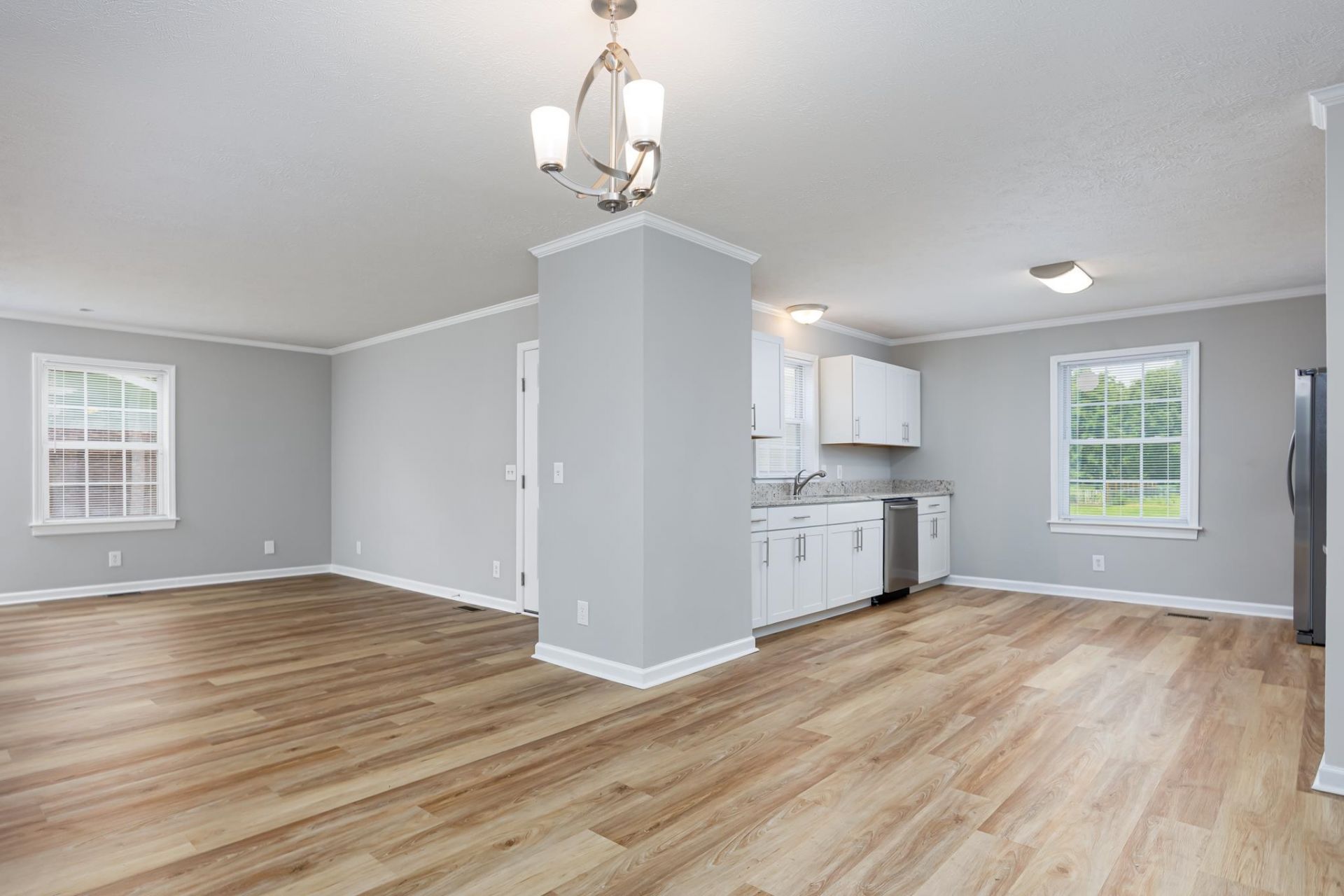 507 Forestbrook Dr. Photo 8