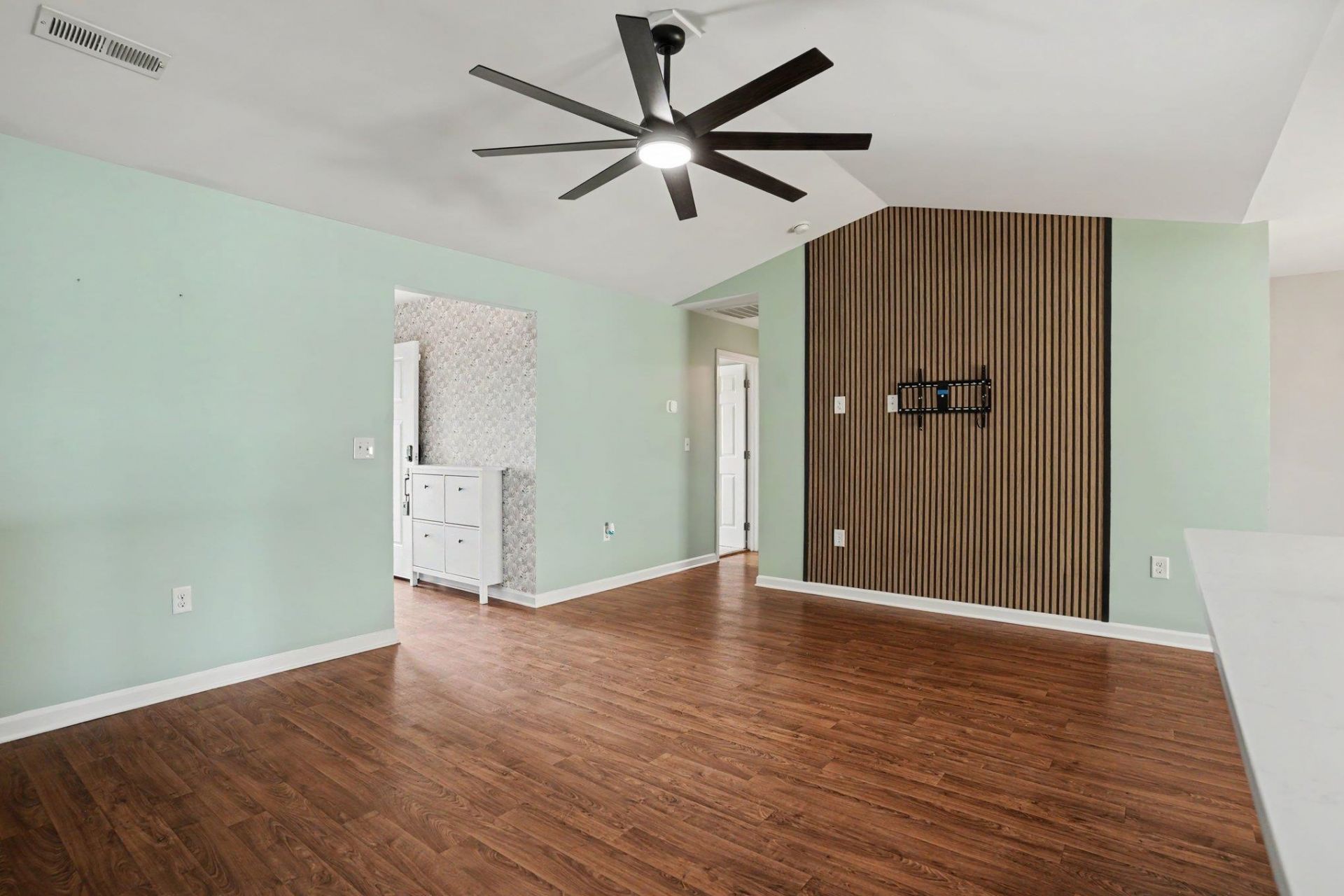 1321 Leatherman Rd. Photo 10