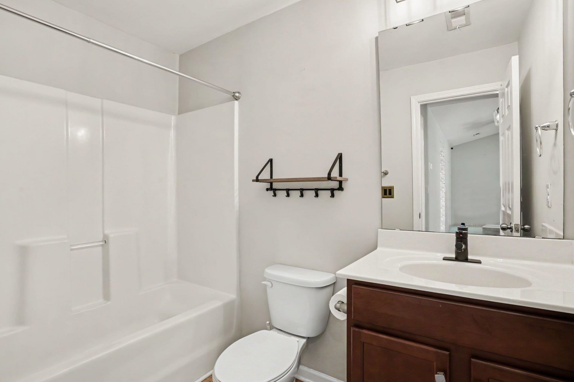1321 Leatherman Rd. Photo 28