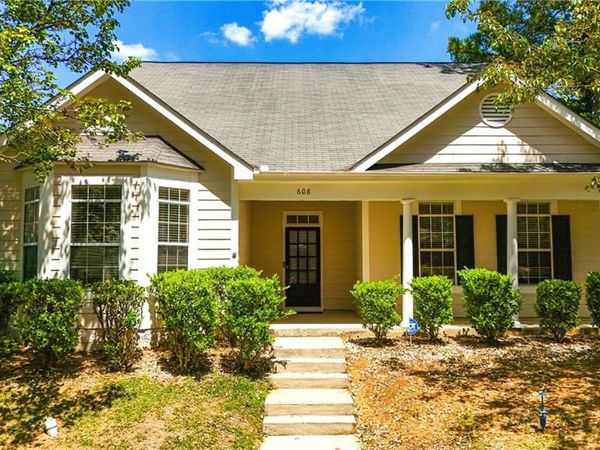 608 Brookwater Drive , Stockbridge, GA 30281