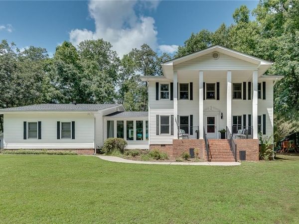 143 Barnard Road , Cohutta, GA 30710