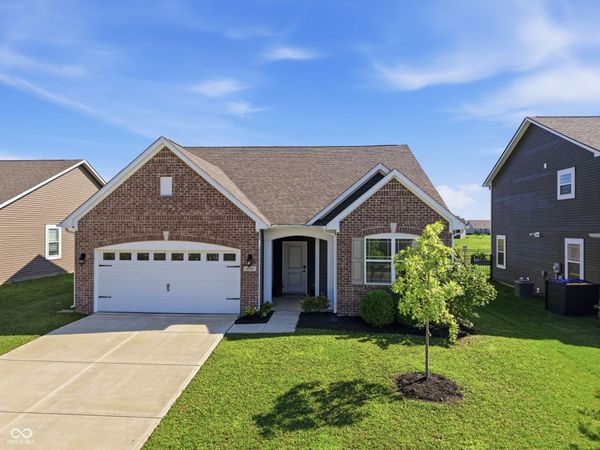 6729 Birmingham Avenue , McCordsville, IN 46055