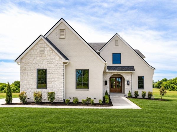 2400 Horn Springs, Lebanon, TN 37087