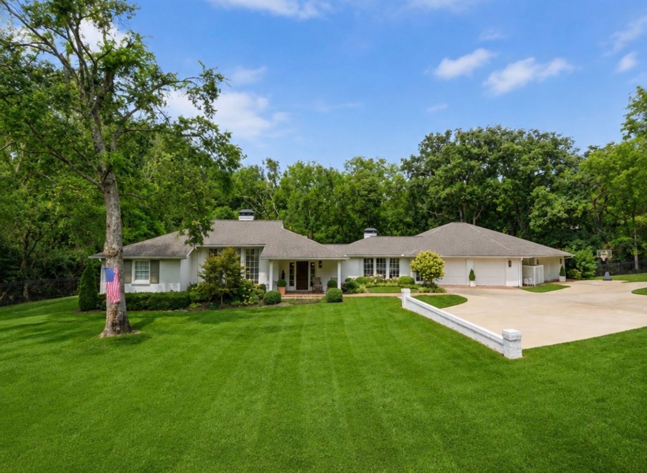 6010 Hickory Valley Rd, Nashville, TN 37205 Main Photo