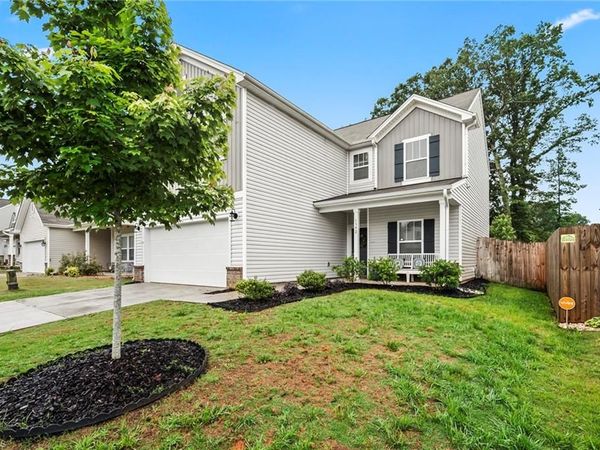 1392 Finwick Drive , Pfafftown, NC 27040